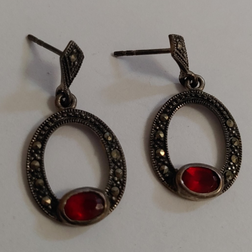 Earings - Picture 4 of 4